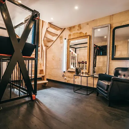 Liefdeshotel Playroom Avec Salle De Jeux Pour Adultes Et Lit A Eau Chauffant